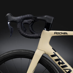 Vélo de route AERO en carbone A9 (Shimano 8070)