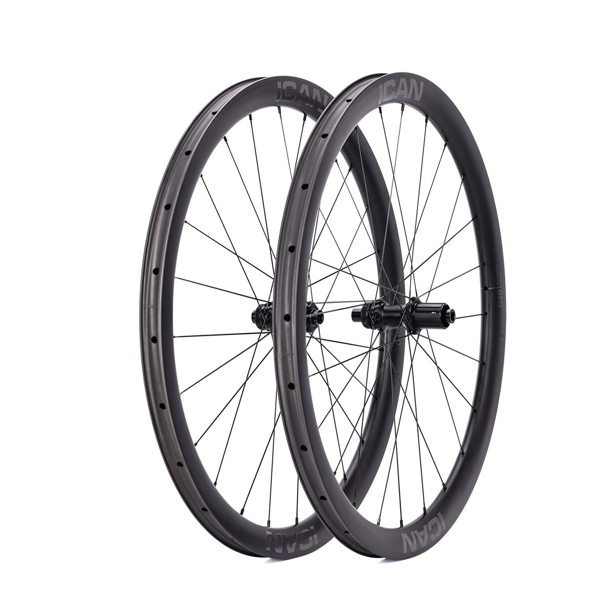 G40 700C  1320g